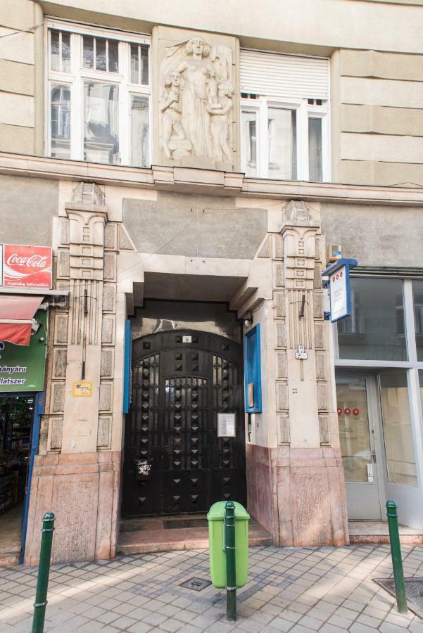 New Loft Style Appartman In The Heart Of The City Budapest Exterior foto